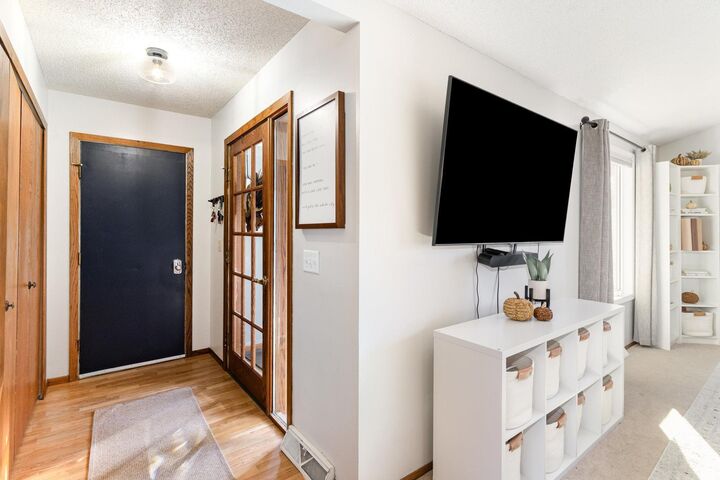 Property Photo: 1809 Truman Court MN 55057