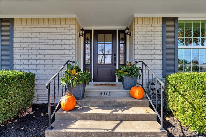 Property Photo: 401 Magnolia Drive AR 72712