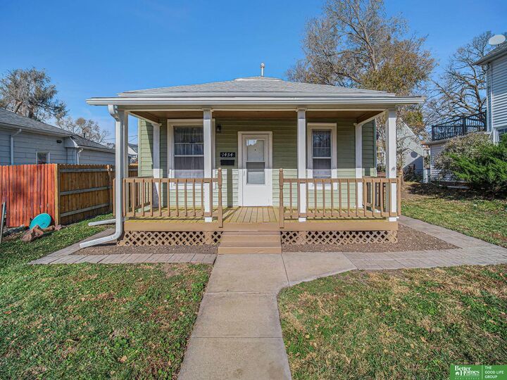 Property Photo:  1454 Sumner Street  NE 68502 