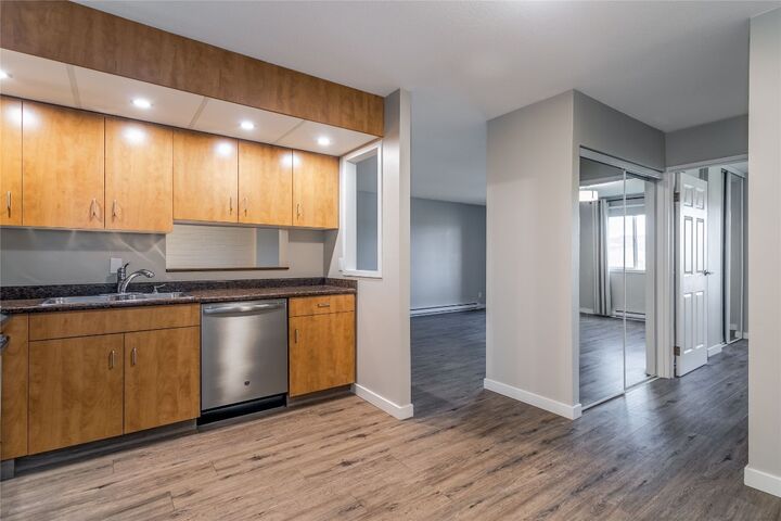 Property Photo:  1915 Pacific Court 407  BC V1Y 8B3 