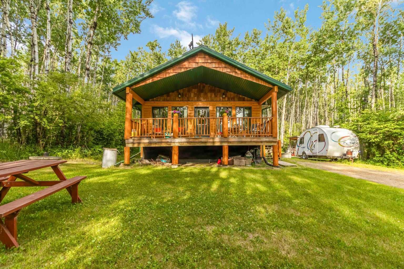 Photo de la propriété:  14457 Twp Rd 683 165  AB T0A 2C0 