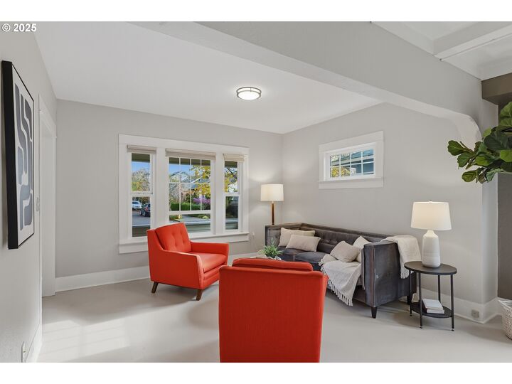 Property Photo: 2225 SE 38th Ave OR 97214