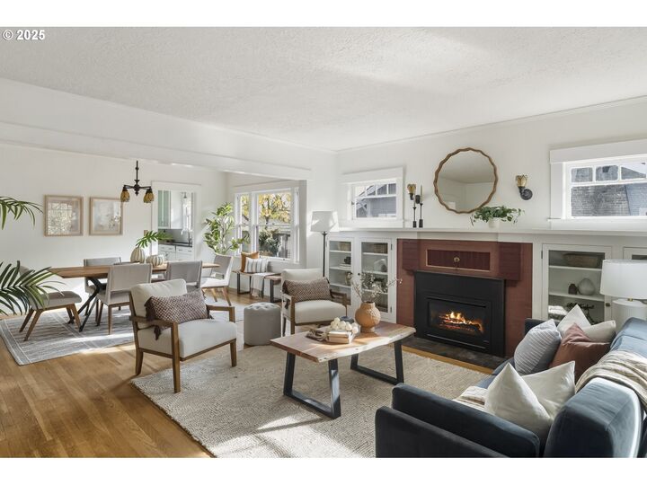 Property Photo:  3914 SE 9th Ave  OR 97202 