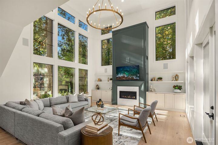 Property Photo: 17020 NE 93rd Court WA 98052