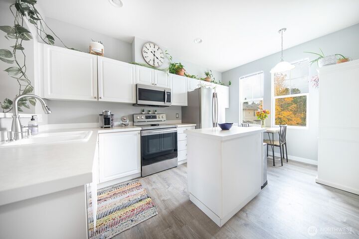 Property Photo: 14007 69th Drive SE M2 WA 98296