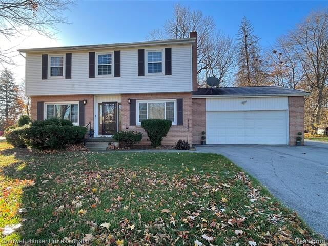 Property Photo: 5021 Forest Side Drive MI 48532