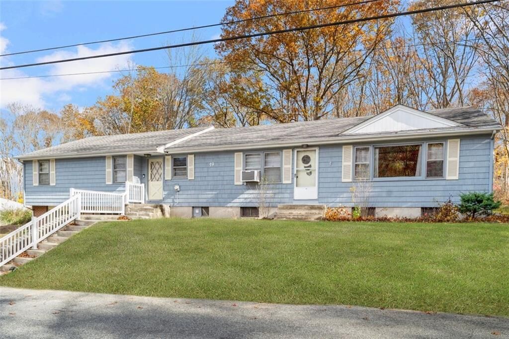 Property Photo: 19 Cedarcrest Drive CT 06365