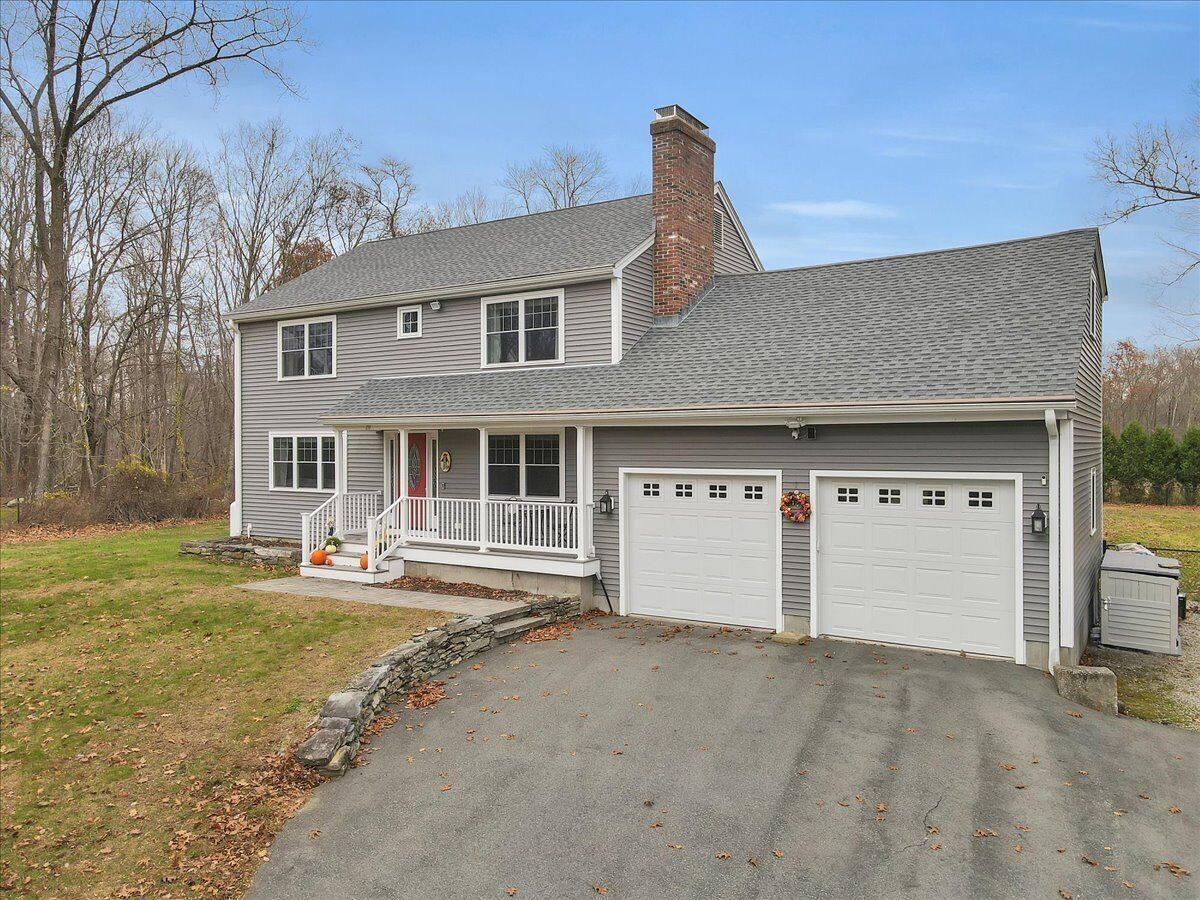 Property Photo:  191 Pine Street  CT 06237 