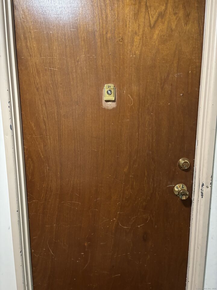 Property Photo: 17 Ferris Avenue 21 CT 06854