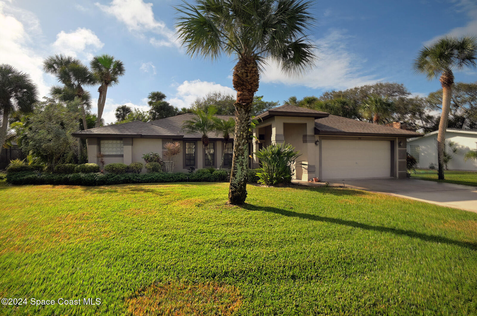 Property Photo:  281 Beverly Court  FL 32951 