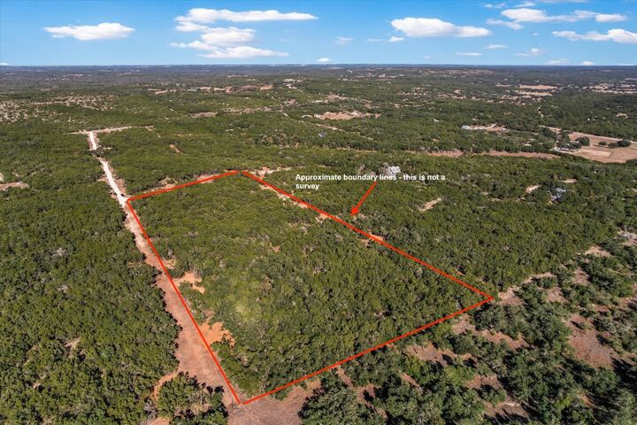 Property Photo:  3101 - 3 Longhorn Trail  TX 78676 