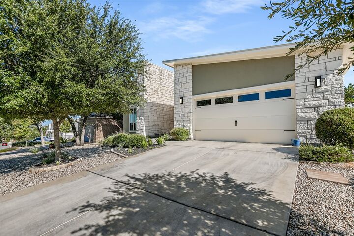 Property Photo:  804 Dancing Oak Lane  TX 78666 