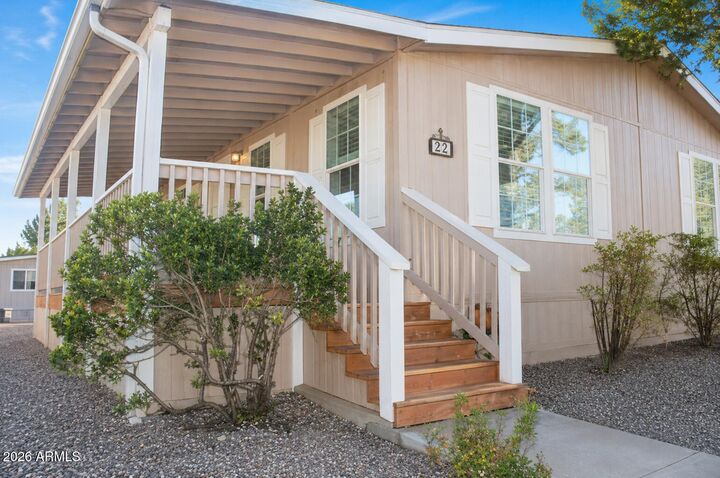 Property Photo: 2050 W State Route 89-A -- 176 AZ 86326