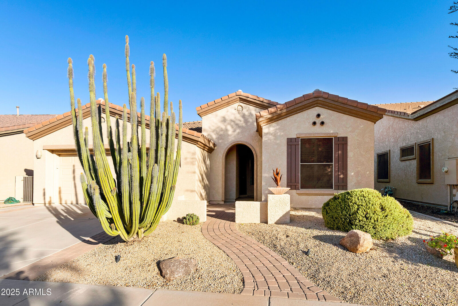 Property Photo: 4460 E Carob Drive AZ 85298