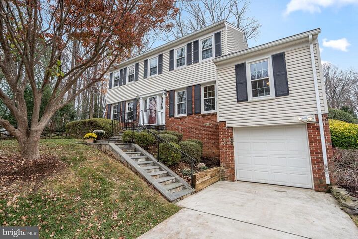 Property Photo:  5307 Amber Court  VA 22015 