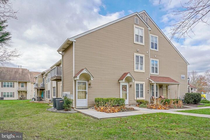 Property Photo: 3004 Heatherstone Court B NJ 08054