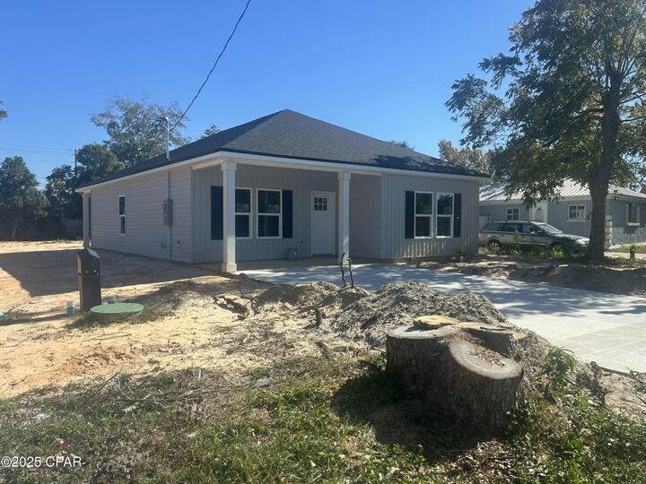 Property Photo:  3024 Selma Avenue  FL 32405 