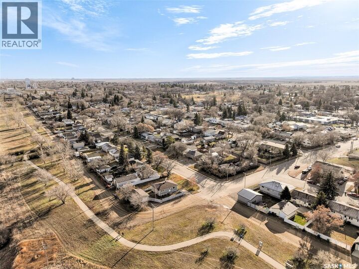 Property Photo:  1166 Lillooet Street W  SK S6H 5A3 