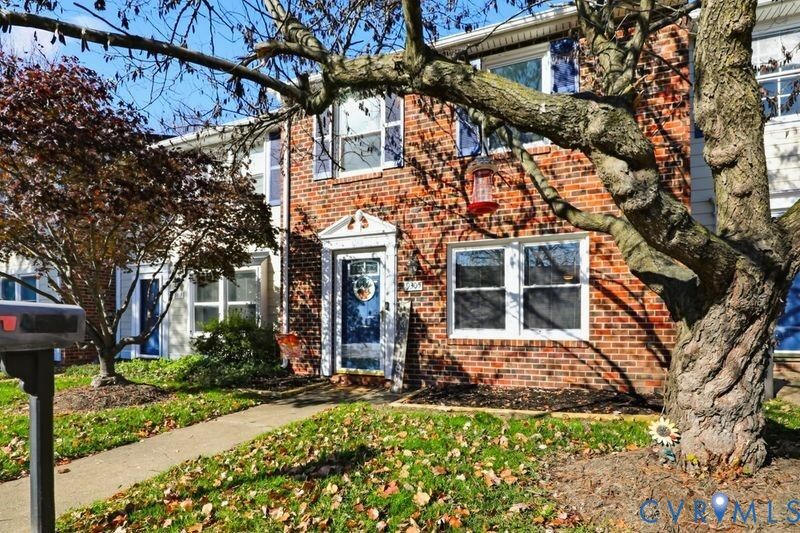 Property Photo:  9305 Gildenfield Court  VA 23294 