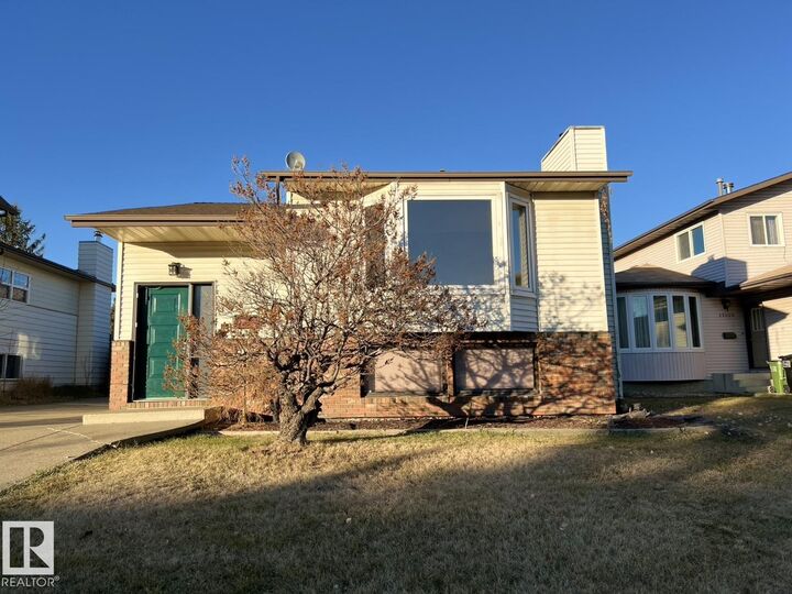 Property Photo:  17324 92 Avenue NW  AB T5T 3C2 