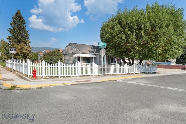 120 Juniper Street  Anaconda MT 59711 photo