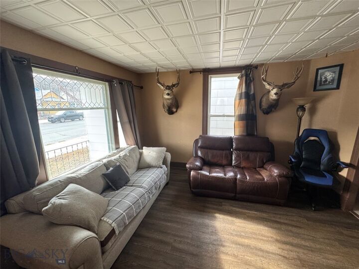 Property Photo: 412 W Park Avenue W MT 59711