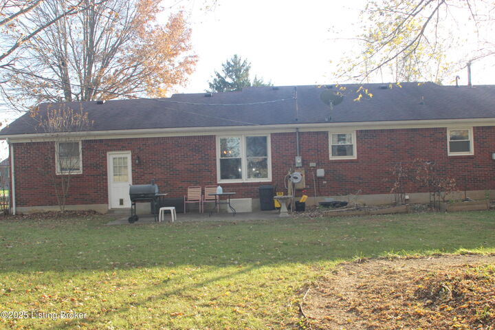 Property Photo: 148 Primrose Dr KY 40047
