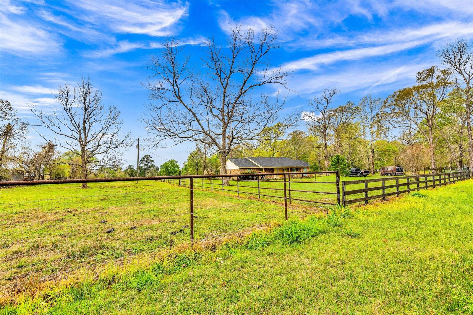 Property Photo: 481 County Road 2084 TX 77575