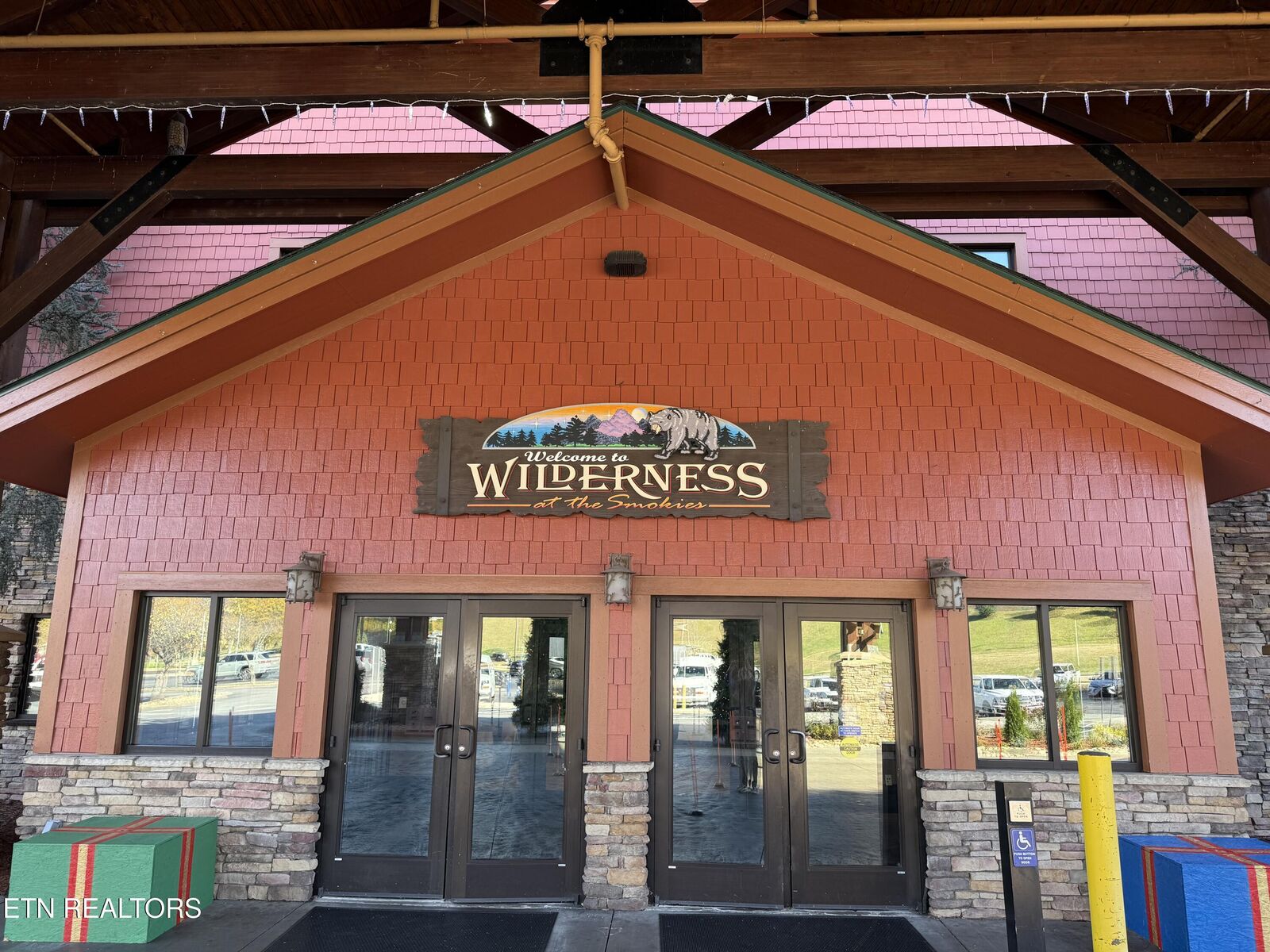 Property Photo: 1424 Old Knoxville Hwy 11001 TN 37876