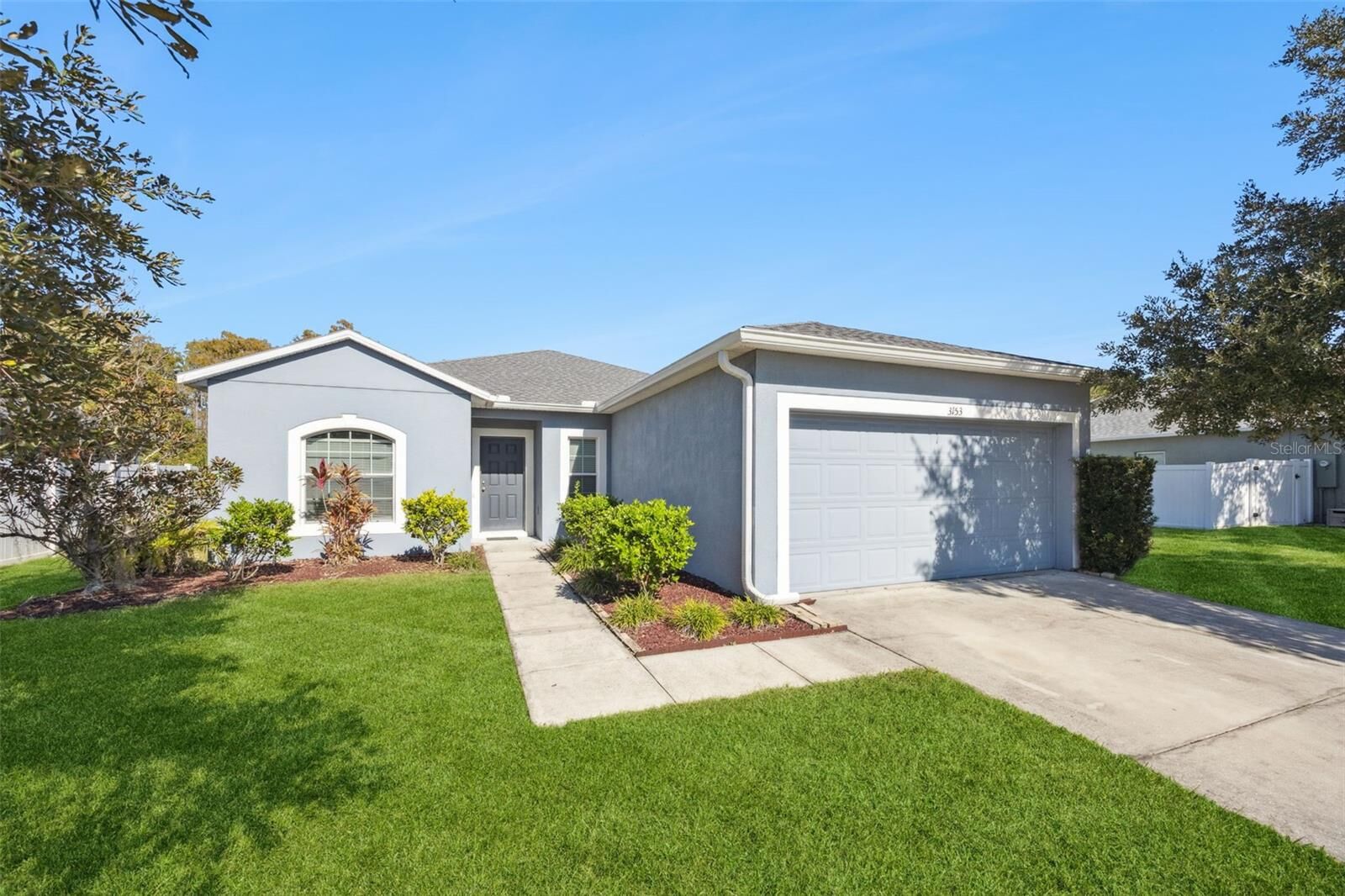 Property Photo:  3153 Queen Alexandria Drive  FL 34744 