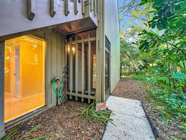 Property Photo: 117 Crown Oaks Way 117 FL 32779