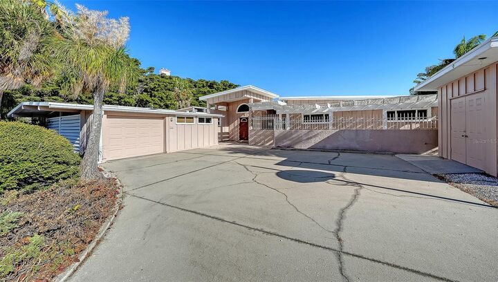 Property Photo:  355 S Shore Drive  FL 34234 