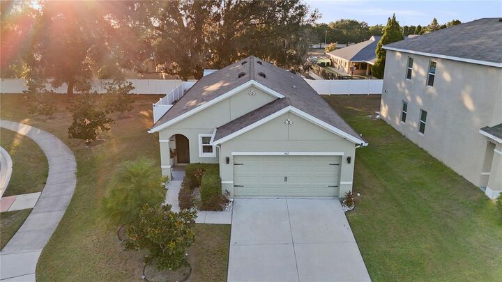 Property Photo:  102 Cinnamon Bark Place  FL 33594 