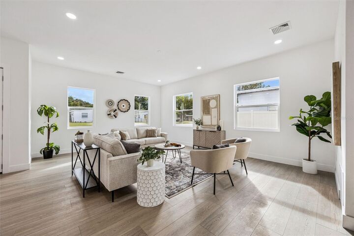 Property Photo:  3101 Pickfair Street  FL 32803 