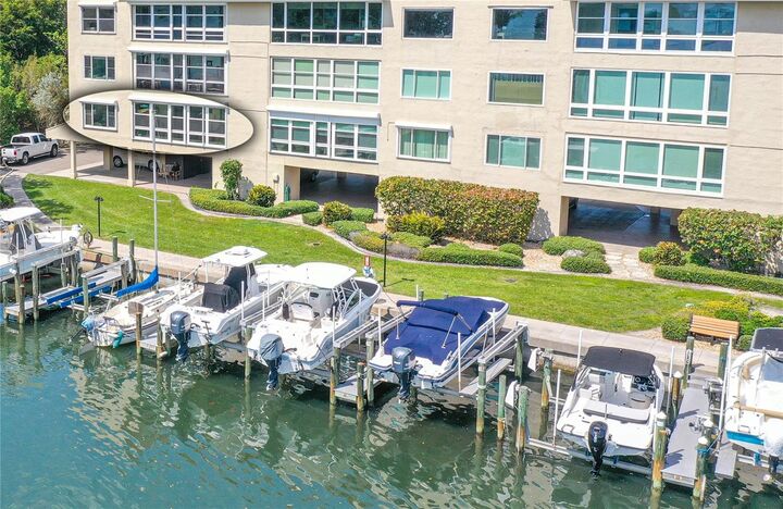 Property Photo: 4500 Gulf Of Mexico Drive 206 FL 34228