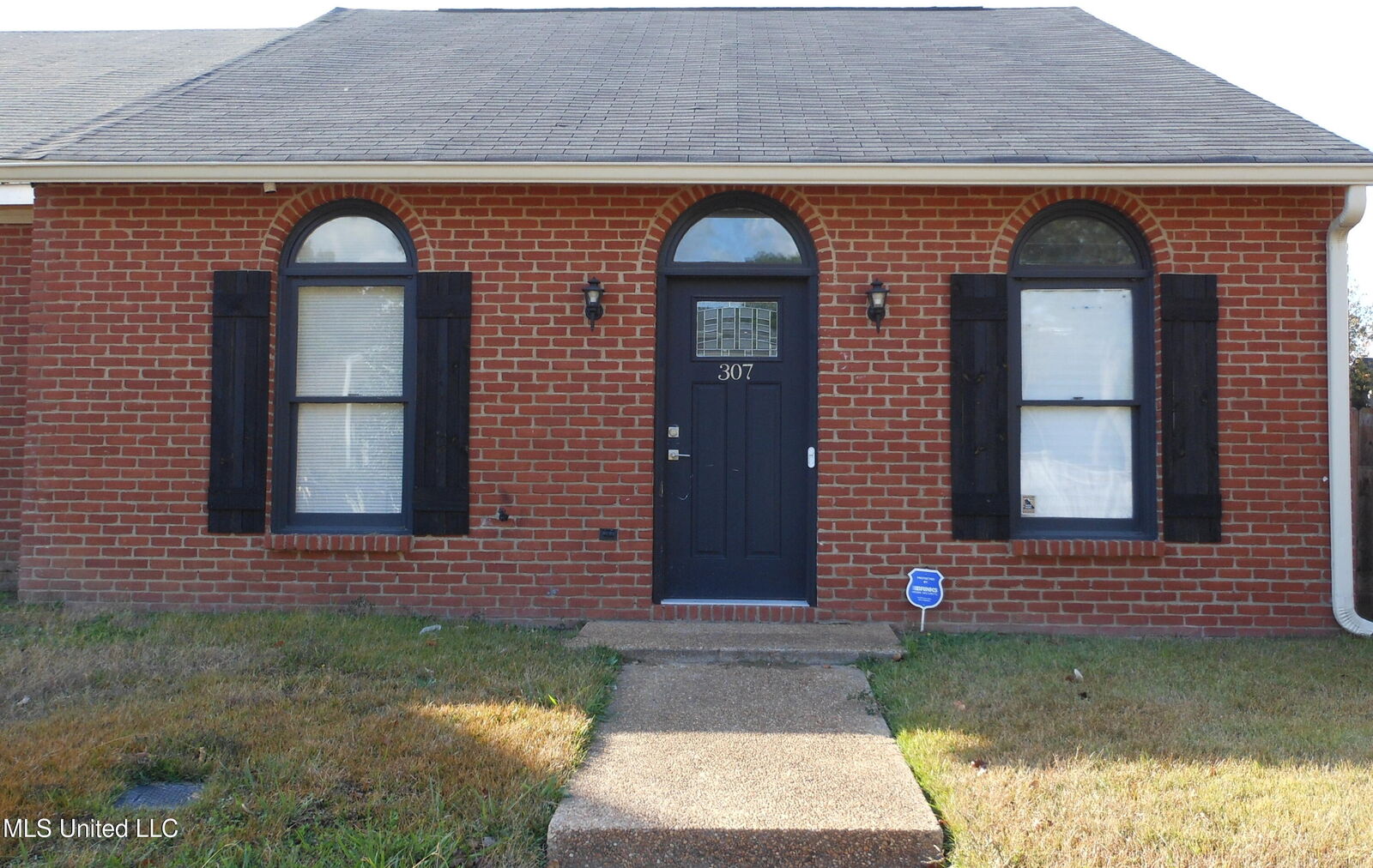 Property Photo: 307 Northtown Drive MS 39211