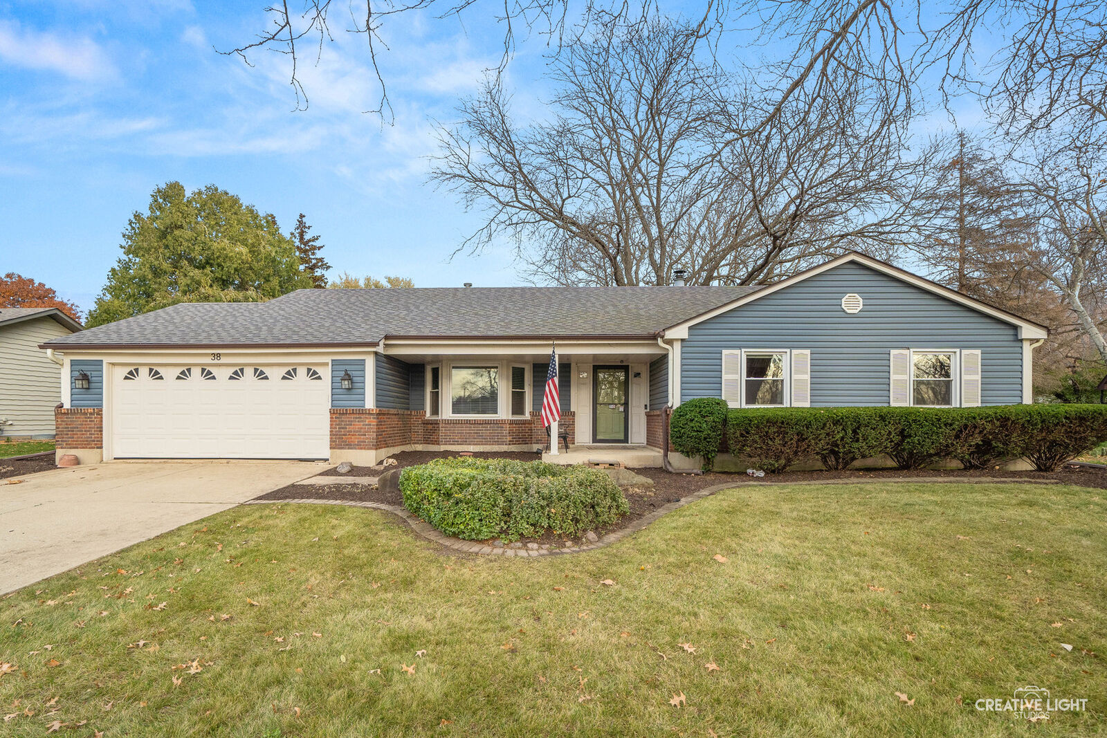 Property Photo: 38 Ashlawn Avenue IL 60543