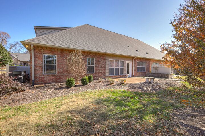 Property Photo: 110 Silverstone Ln TN 37076