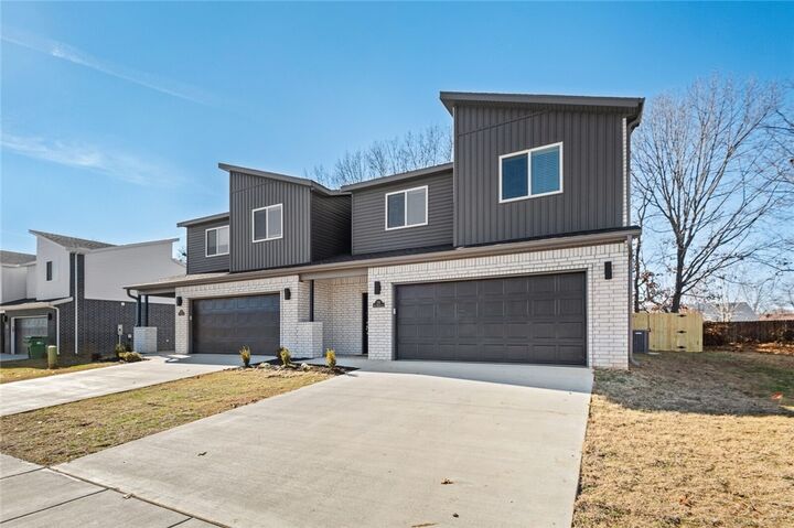 Property Photo: 646 Sun Meadows Loop AR 72719