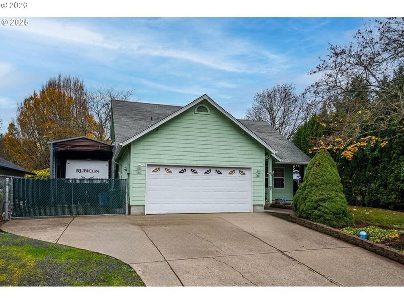 Property Photo:  5282 Sugarpine Cir  OR 97402 