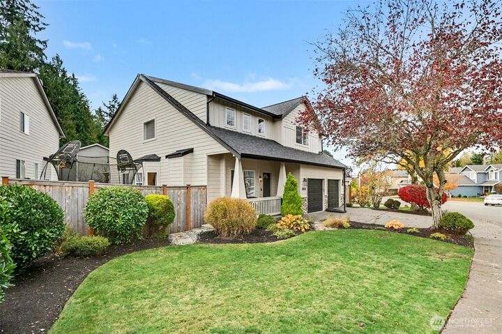 Property Photo: 13530 43rd Avenue SE WA 98012