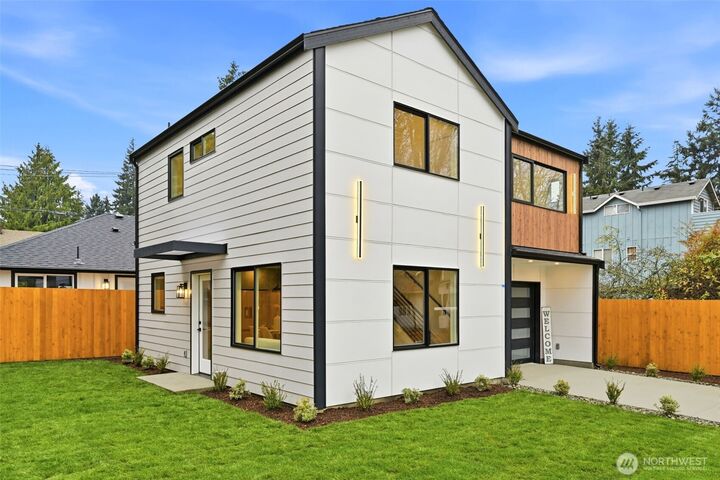 Property Photo:  14323  Wayne Place N  WA 98133 