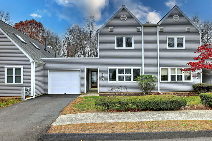 20 Twin Lakes Road Apt 10  North Branford CT 06471 photo