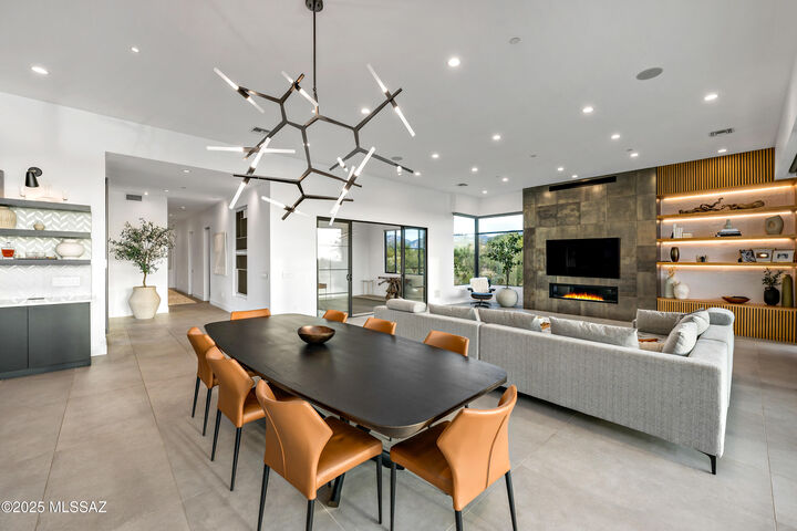 Property Photo:  875 W Tortolita Mountain Circle  AZ 85755 