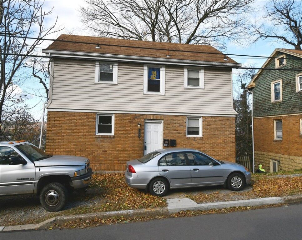 Property Photo: 1668 Crafton Blvd PA 15205