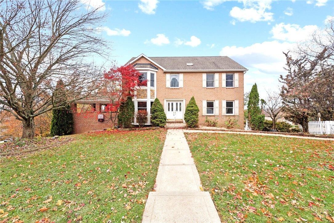 Property Photo: 10 Thomas Jefferson Ct PA 15642