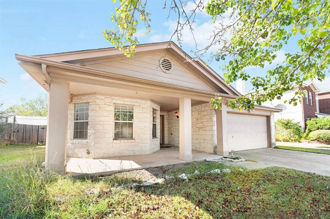 Property Photo: 703 Riverway Lane TX 78641