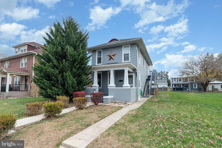 Property Photo:  1825 W Philadelphia Street  PA 17404 