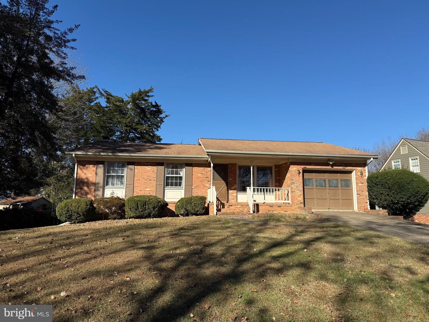 Property Photo: 309 Laurel Avenue VA 22408