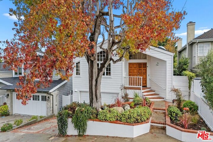 2200 N Poinsettia Ave  Manhattan Beach CA 90266 photo